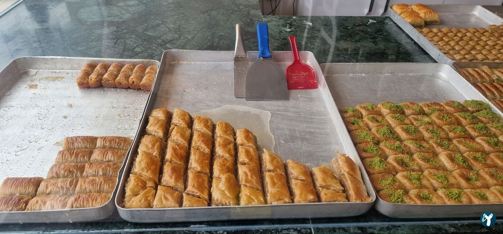 Bergama Hacıoğlu Baklava& Künefe