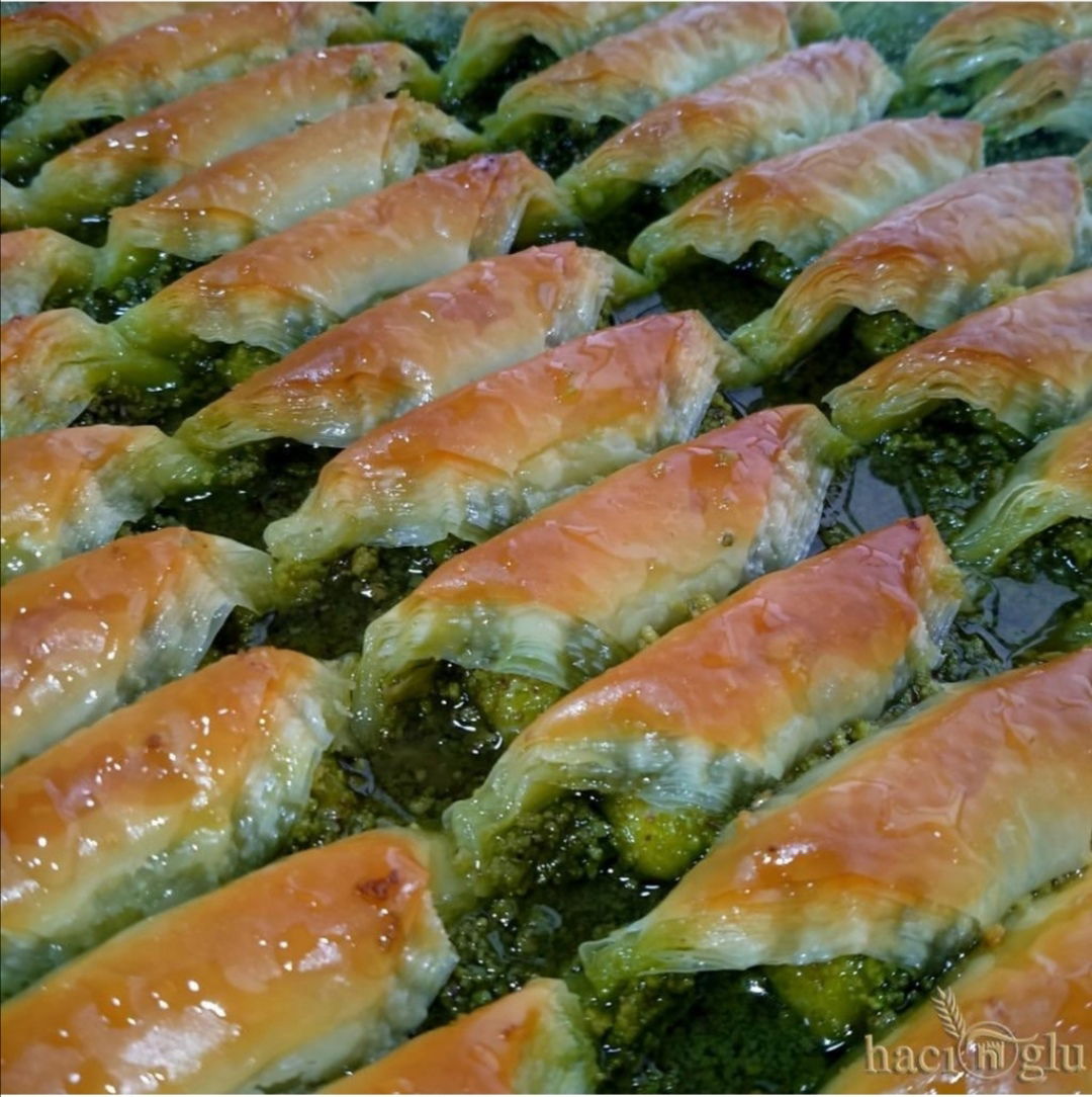 Bergama Hacıoğlu Baklava& Künefe