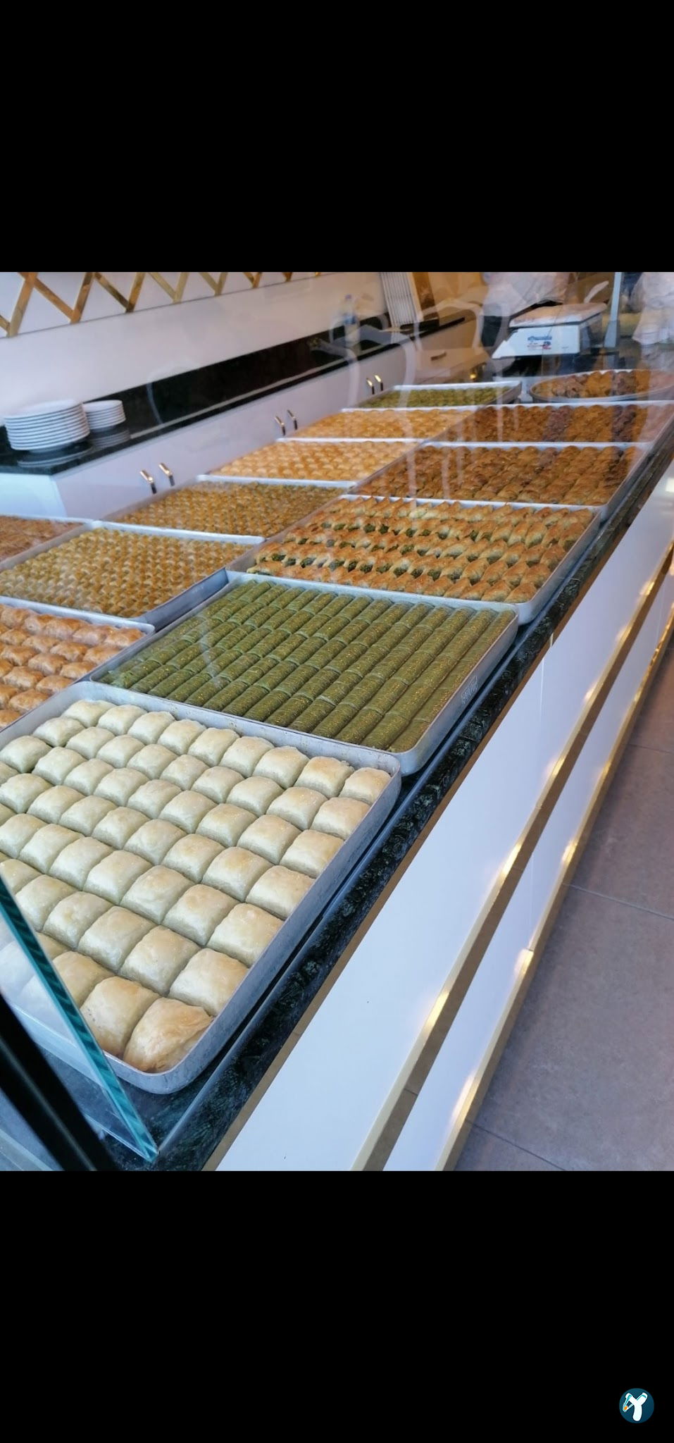 Bergama Hacıoğlu Baklava& Künefe
