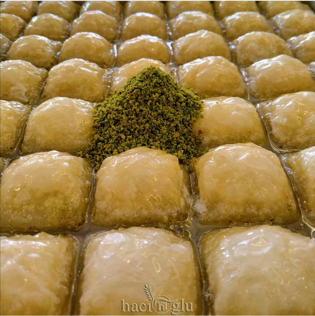Bergama Hacıoğlu Baklava& Künefe