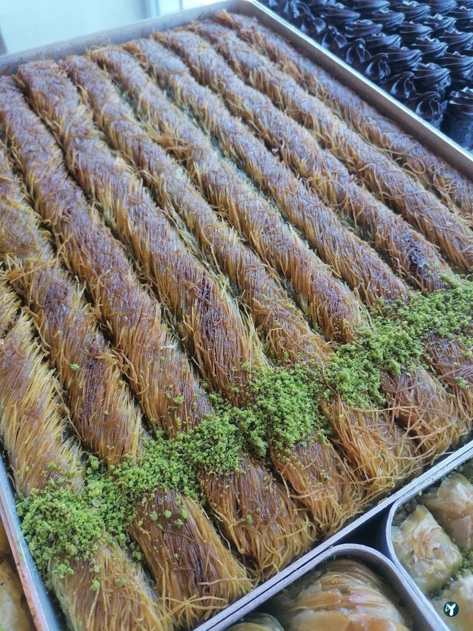 Bergama Hacıoğlu Baklava& Künefe