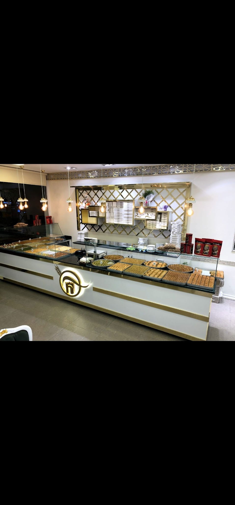 Bergama Hacıoğlu Baklava& Künefe