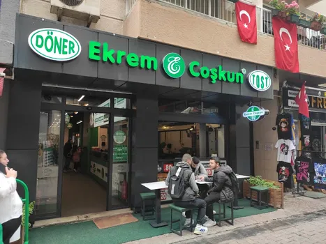 Ekrem Coşkun resimleri