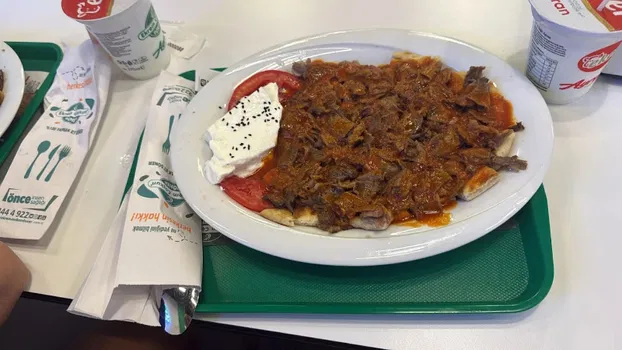 Ekrem Coşkun resimleri