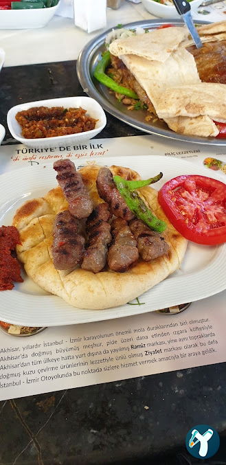 Köfteci Ramiz Ve Ziyafet Kuzu Çevirme Oksijen İzmir Yönü