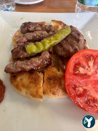 Köfteci Ramiz Ve Ziyafet Kuzu Çevirme Oksijen İzmir Yönü