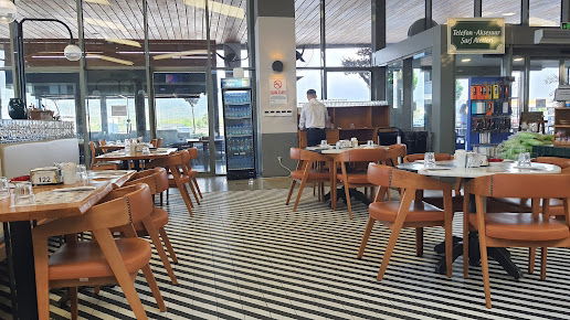 Köfteci Ramiz Ve Ziyafet Kuzu Çevirme Oksijen İzmir Yönü