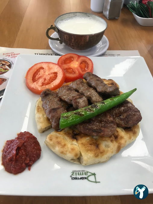 Köfteci Ramiz Ve Ziyafet Kuzu Çevirme Oksijen İzmir Yönü