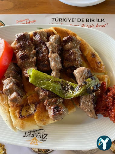 Köfteci Ramiz Ve Ziyafet Kuzu Çevirme Oksijen İzmir Yönü