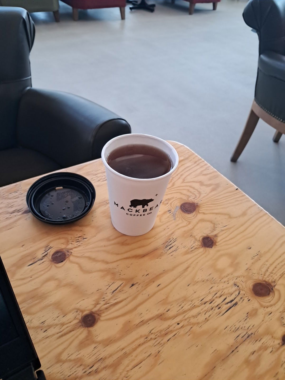 Mackbear Coffee Co. Törekent