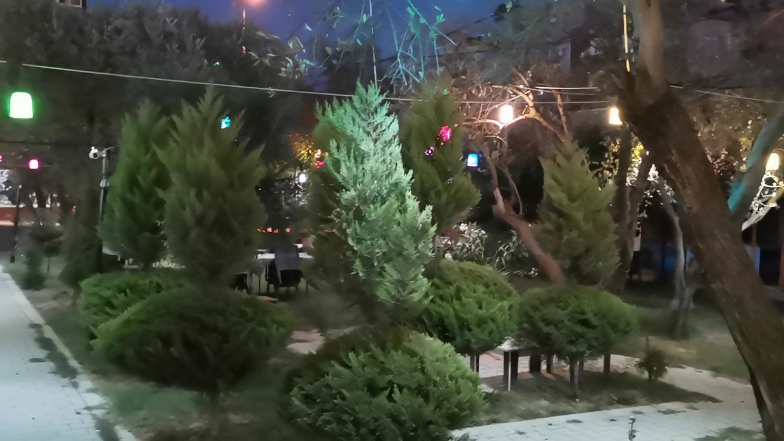 Çağdaş Cafe Aile Çay Bahçesi