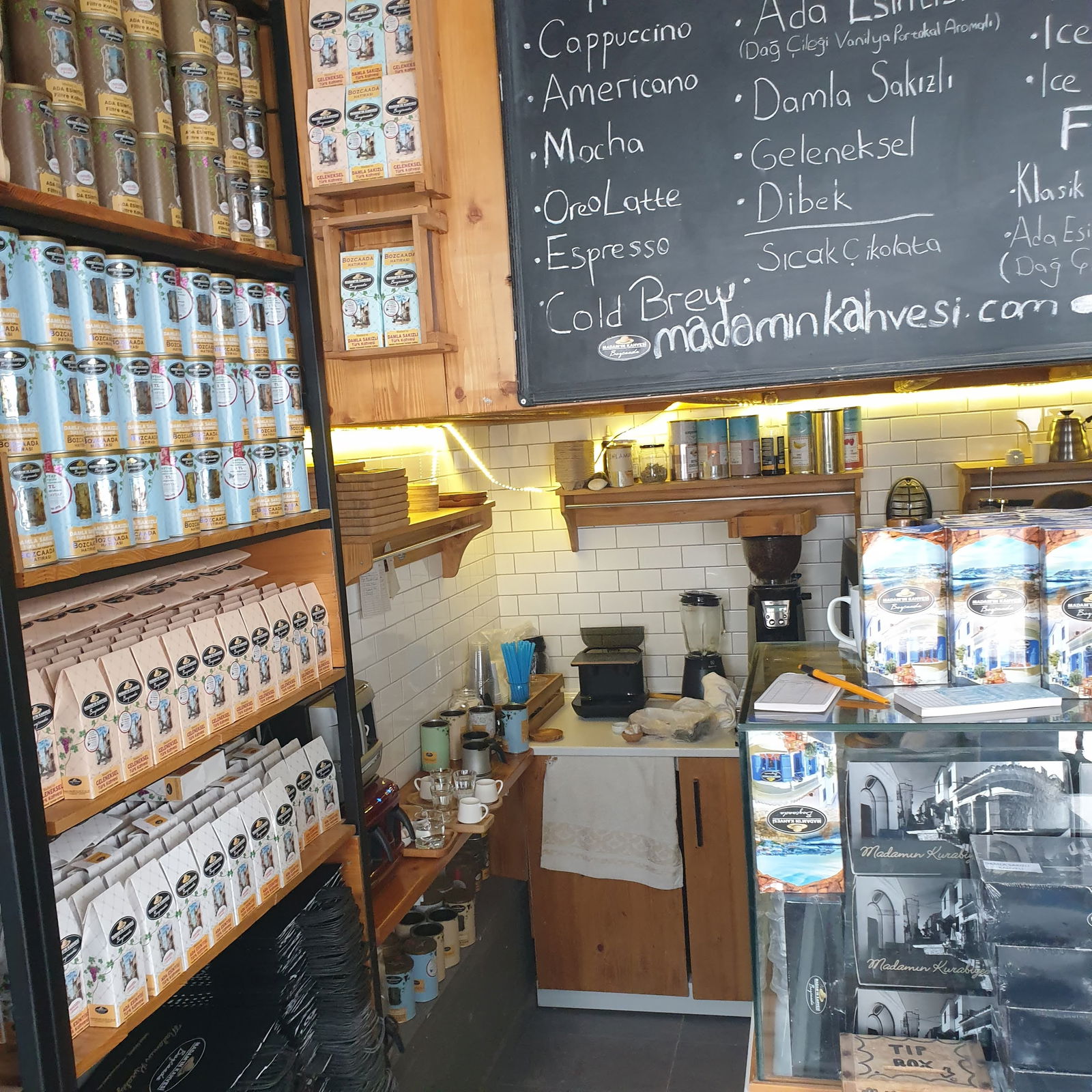Madamın Kahvesi Bozcaada