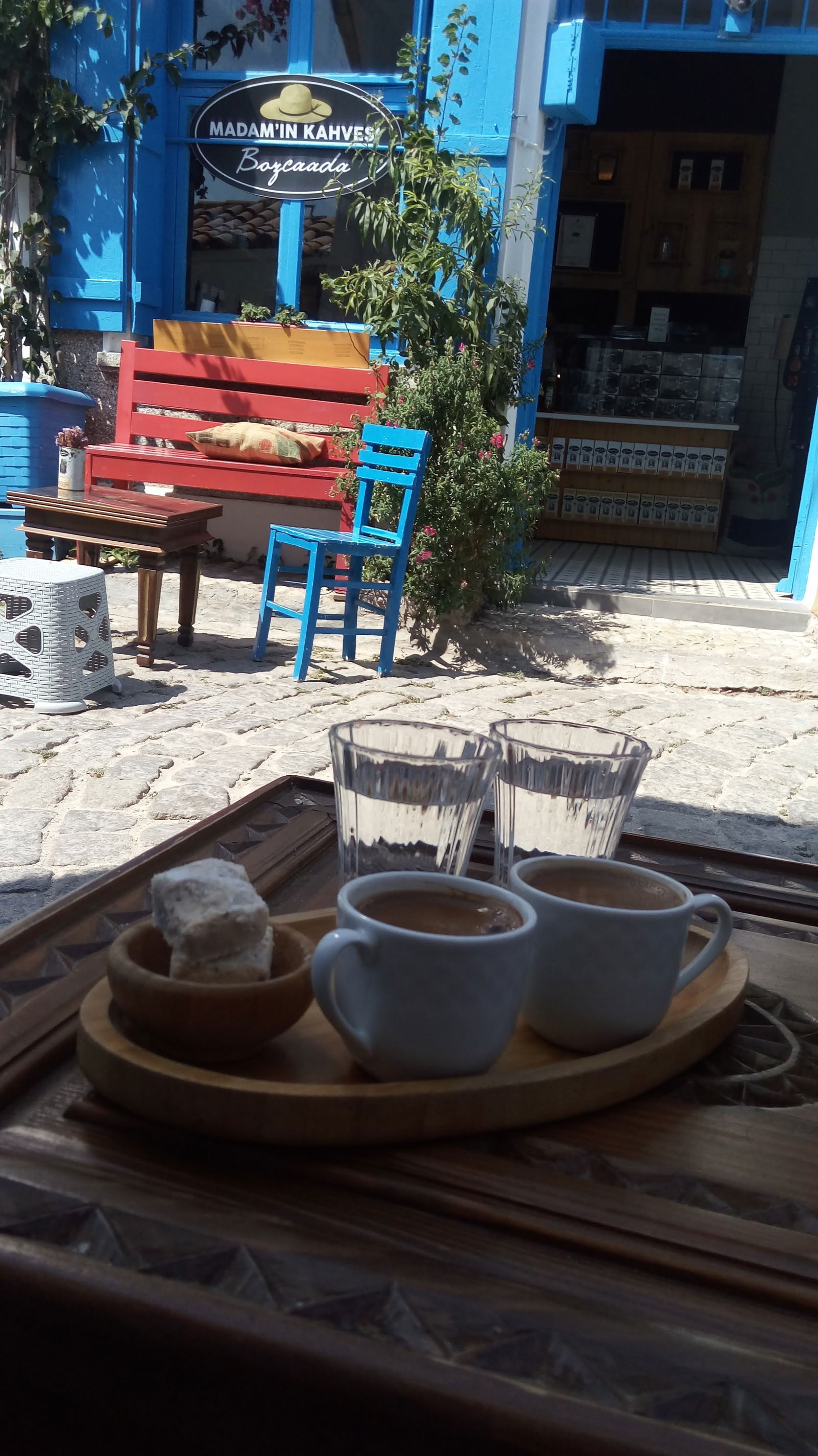 Madamın Kahvesi Bozcaada