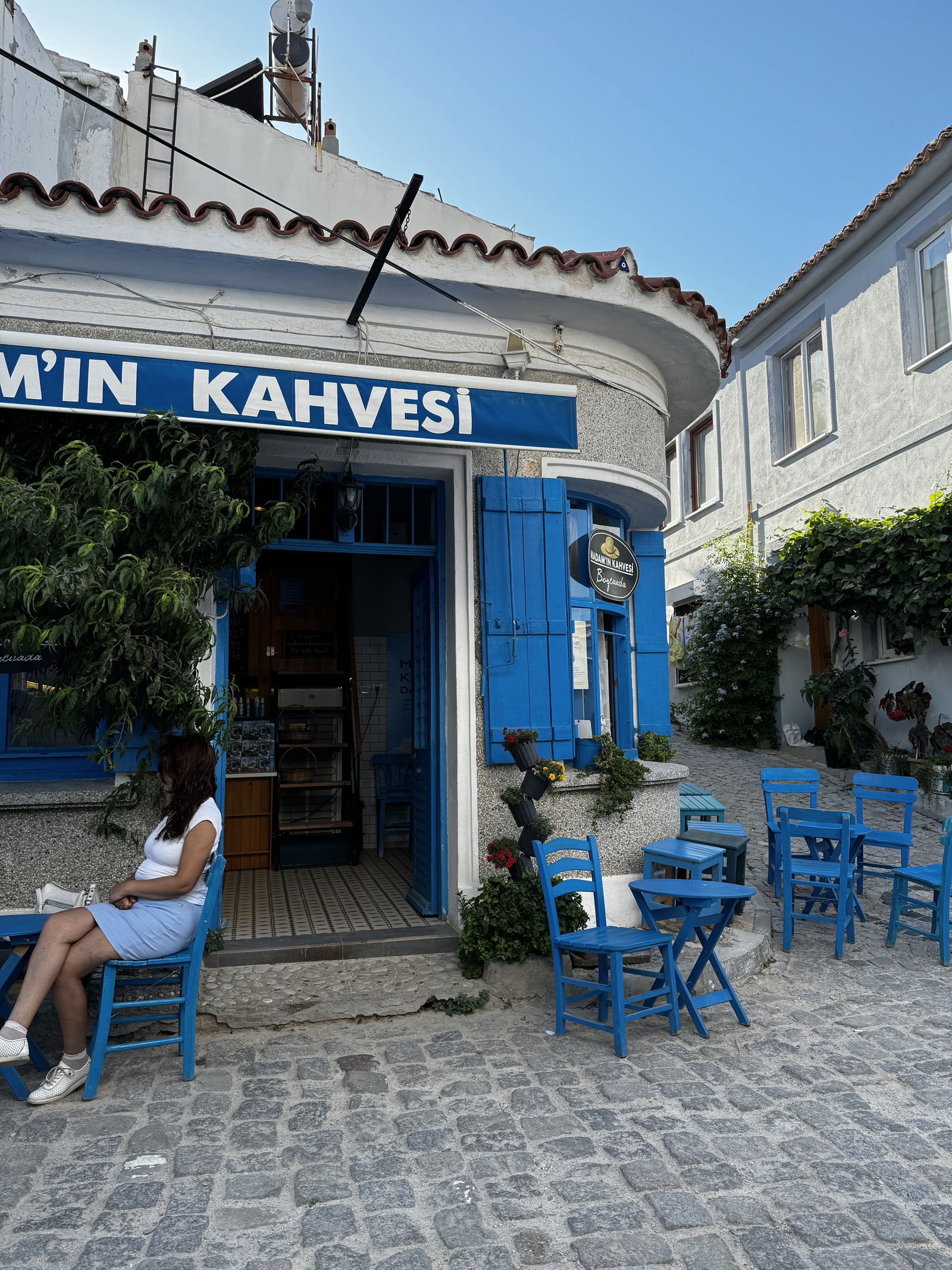 Madamın Kahvesi Bozcaada
