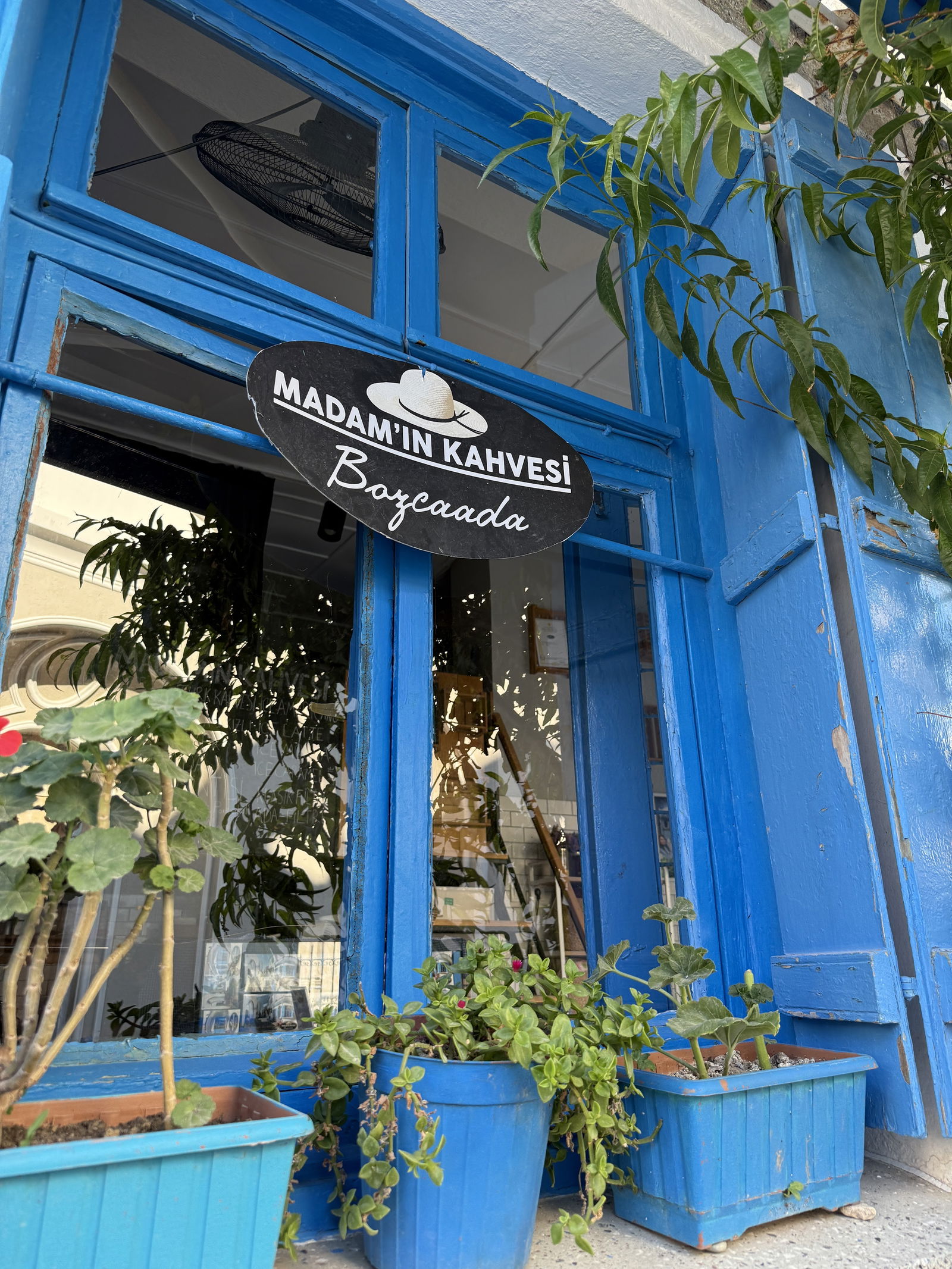 Madamın Kahvesi Bozcaada