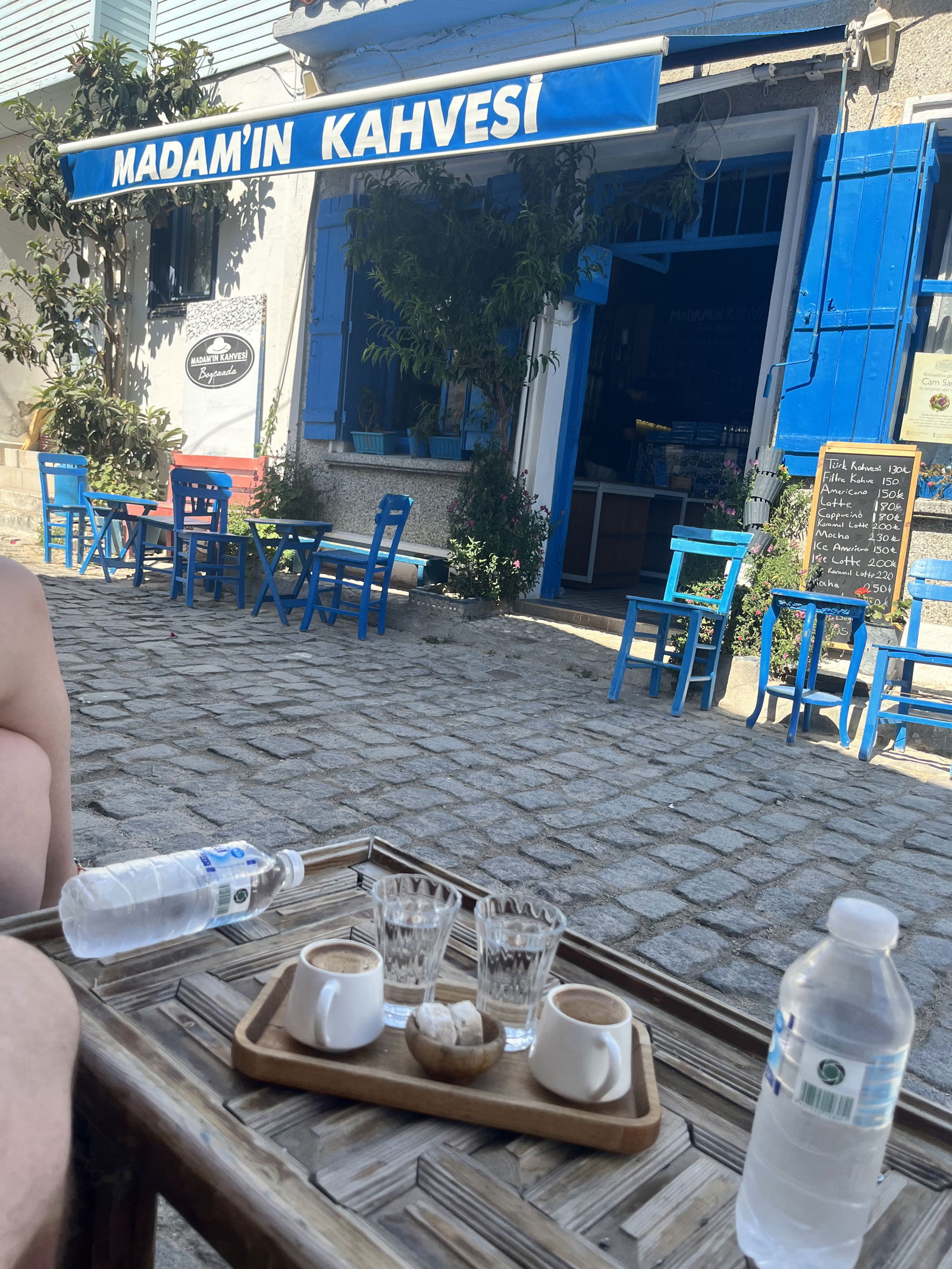 Madamın Kahvesi Bozcaada