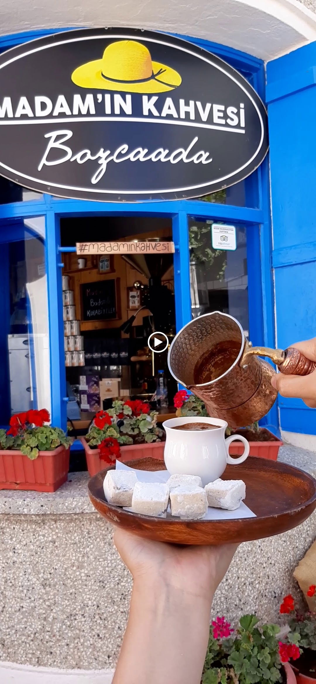 Madamın Kahvesi Bozcaada