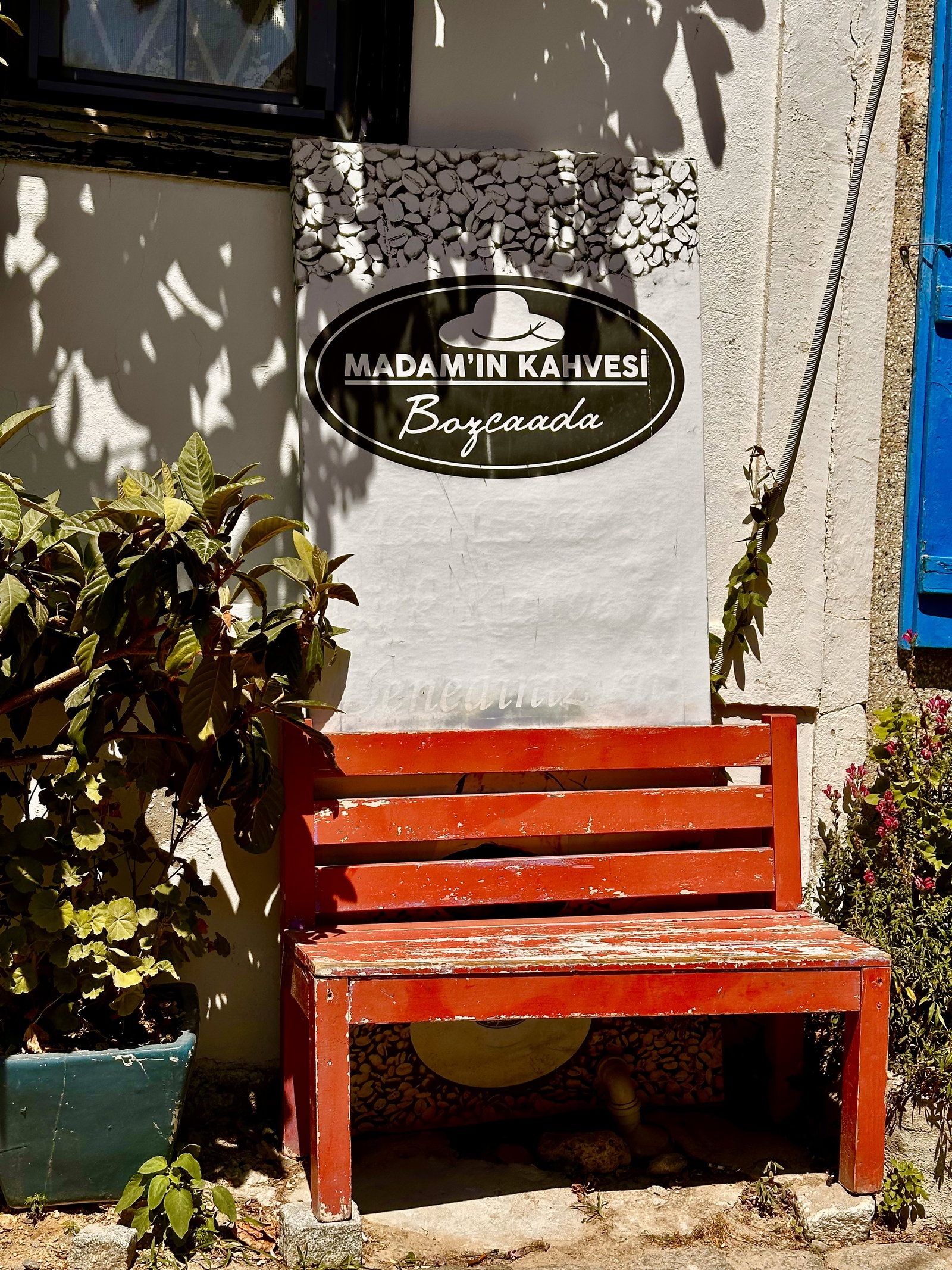 Madamın Kahvesi Bozcaada