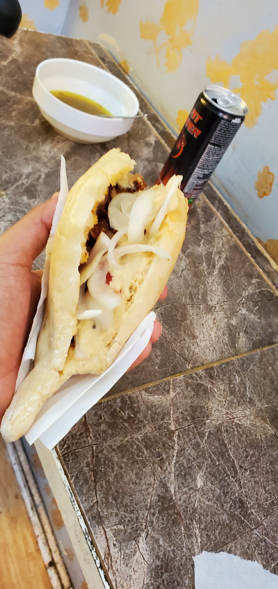مطعم طماطم العراقي