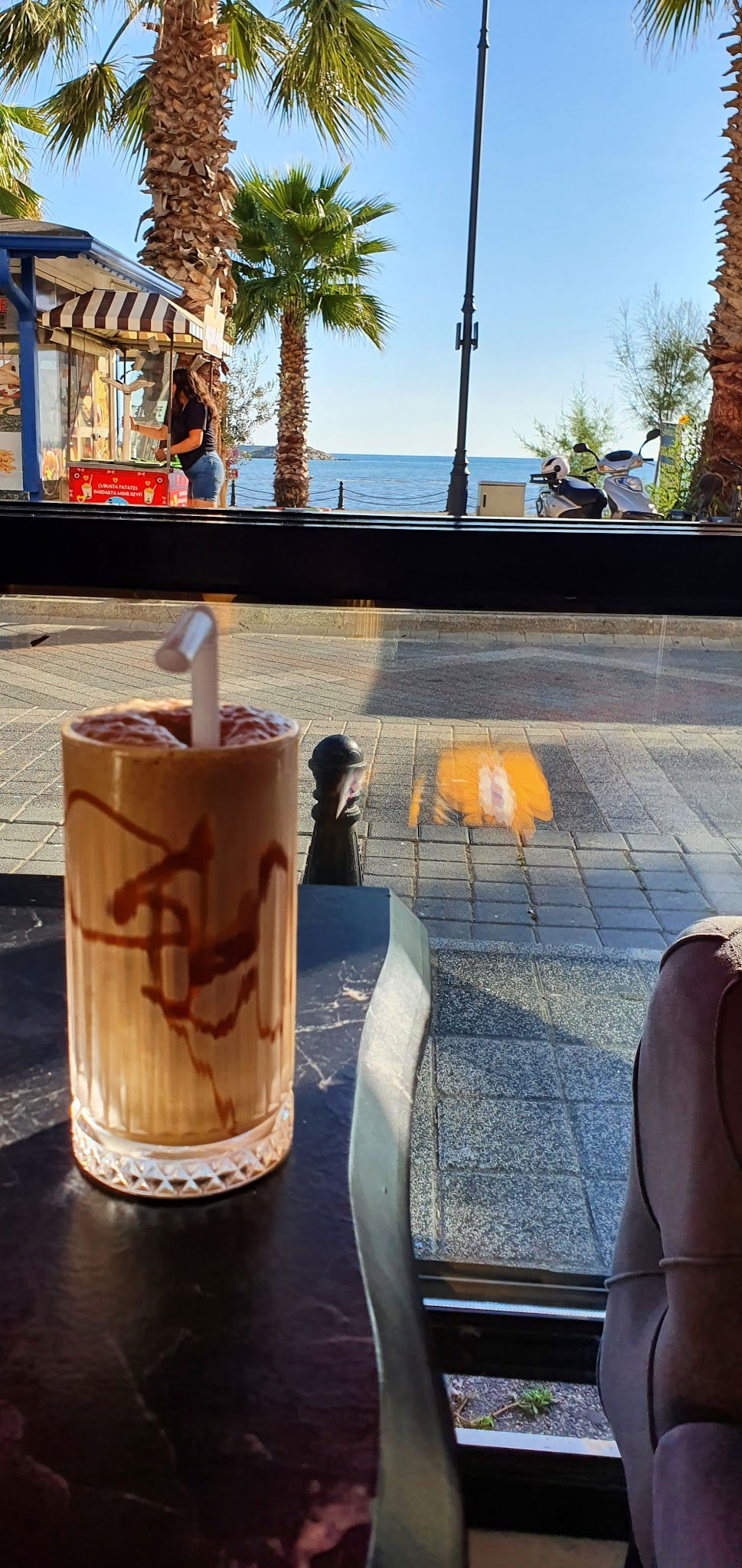 Glorious'S Cafe & Restaurant