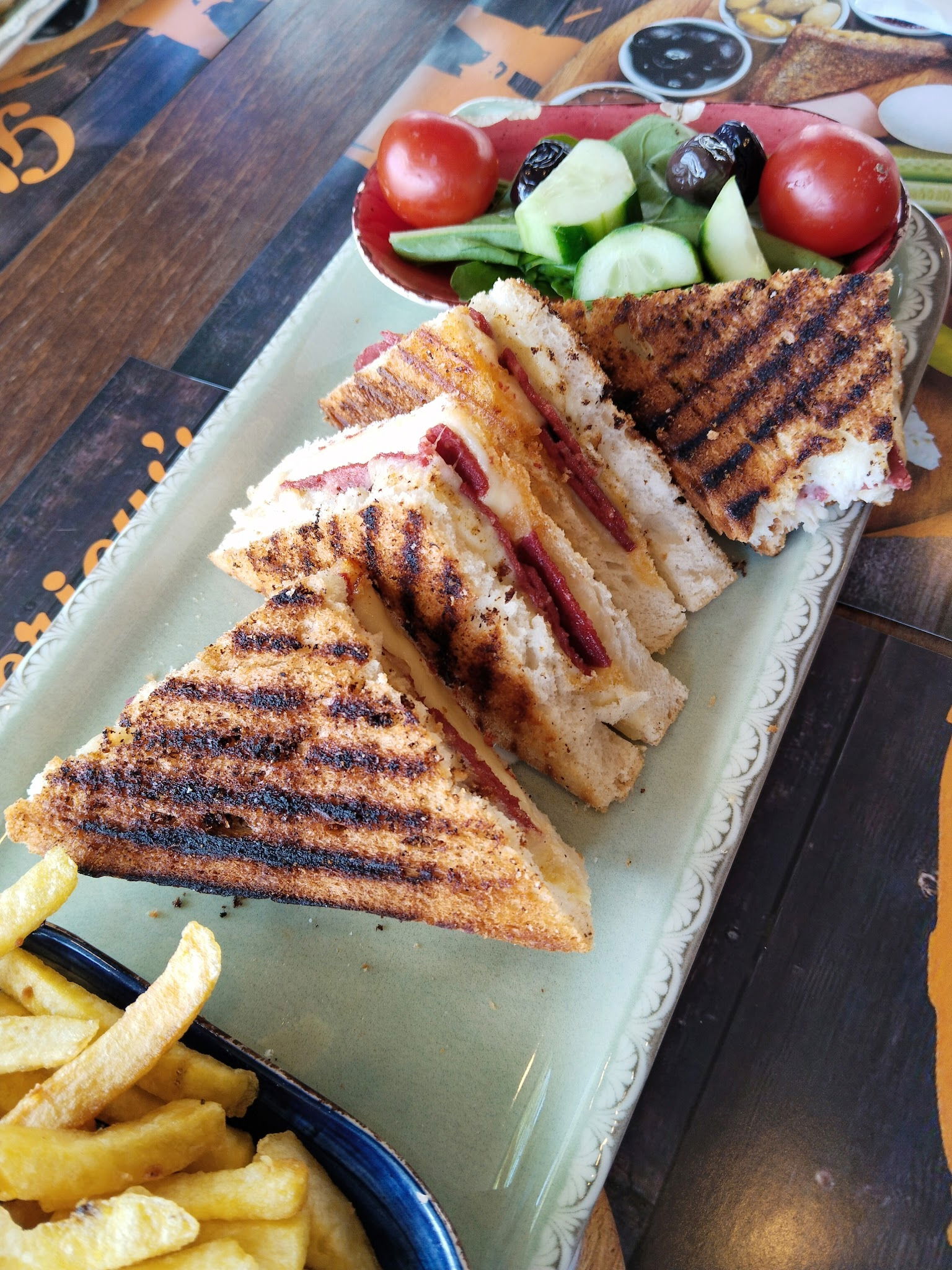 Glorious'S Cafe & Restaurant