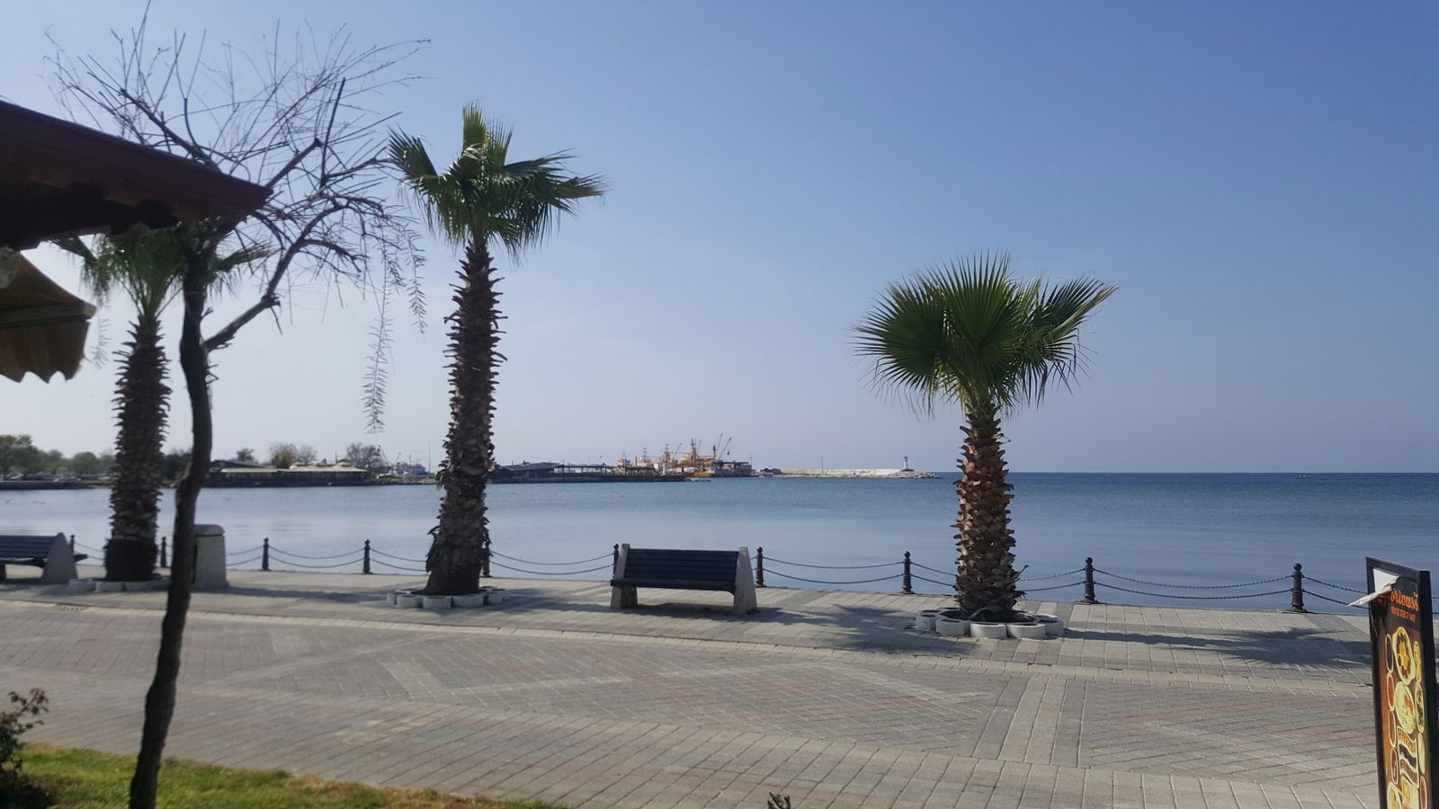 Glorious'S Cafe & Restaurant