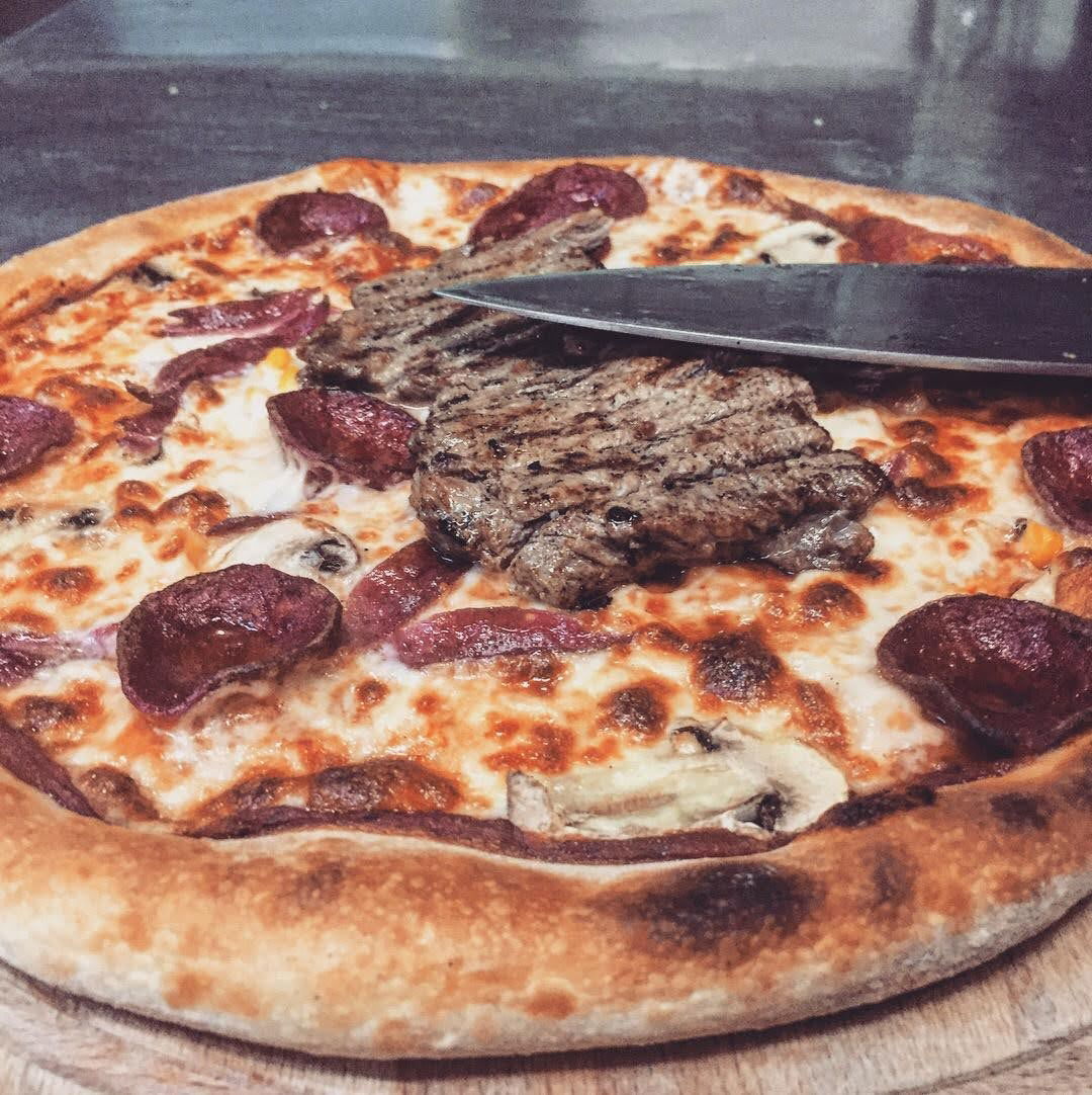 Glorious'S Cafe & Restaurant