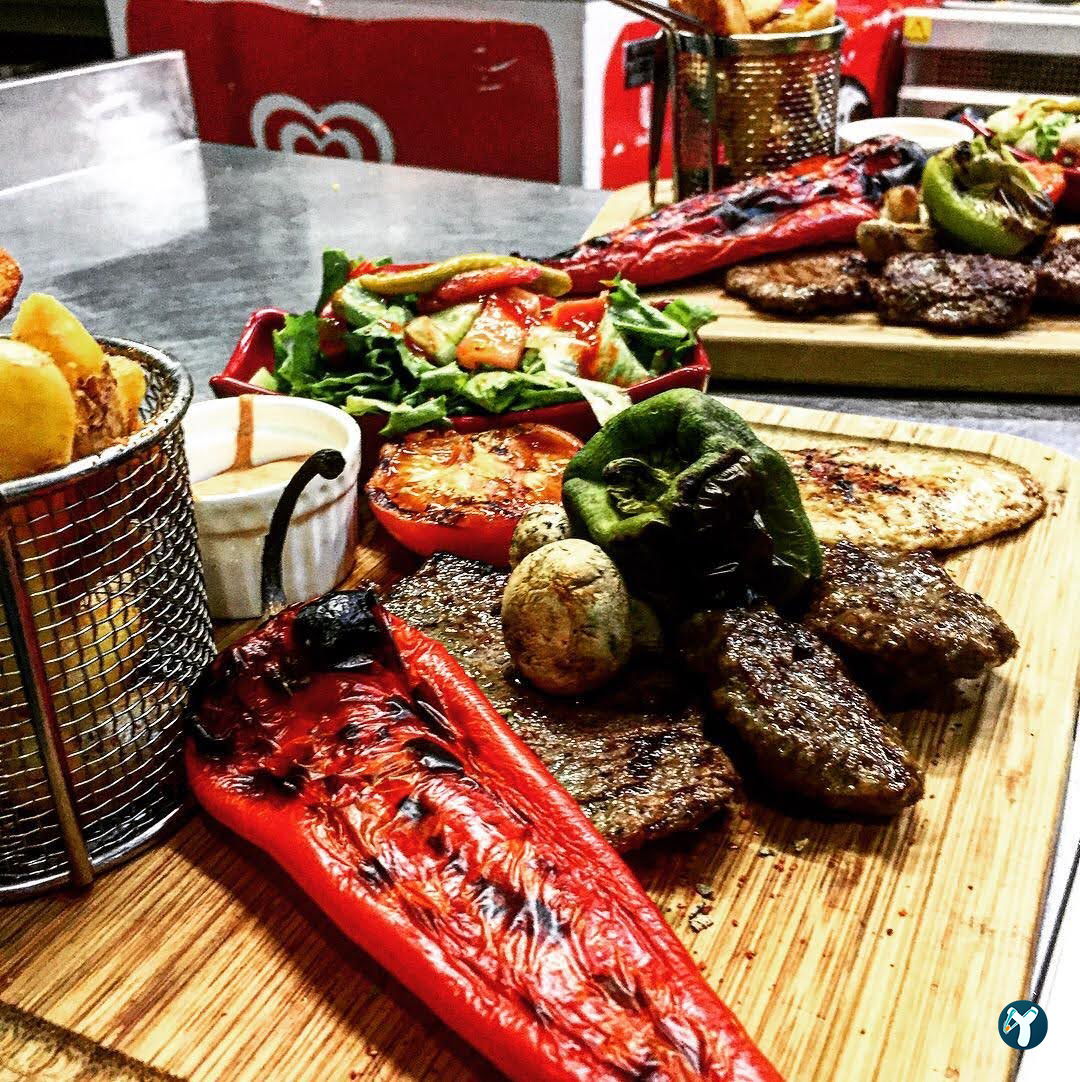 Glorious'S Cafe & Restaurant