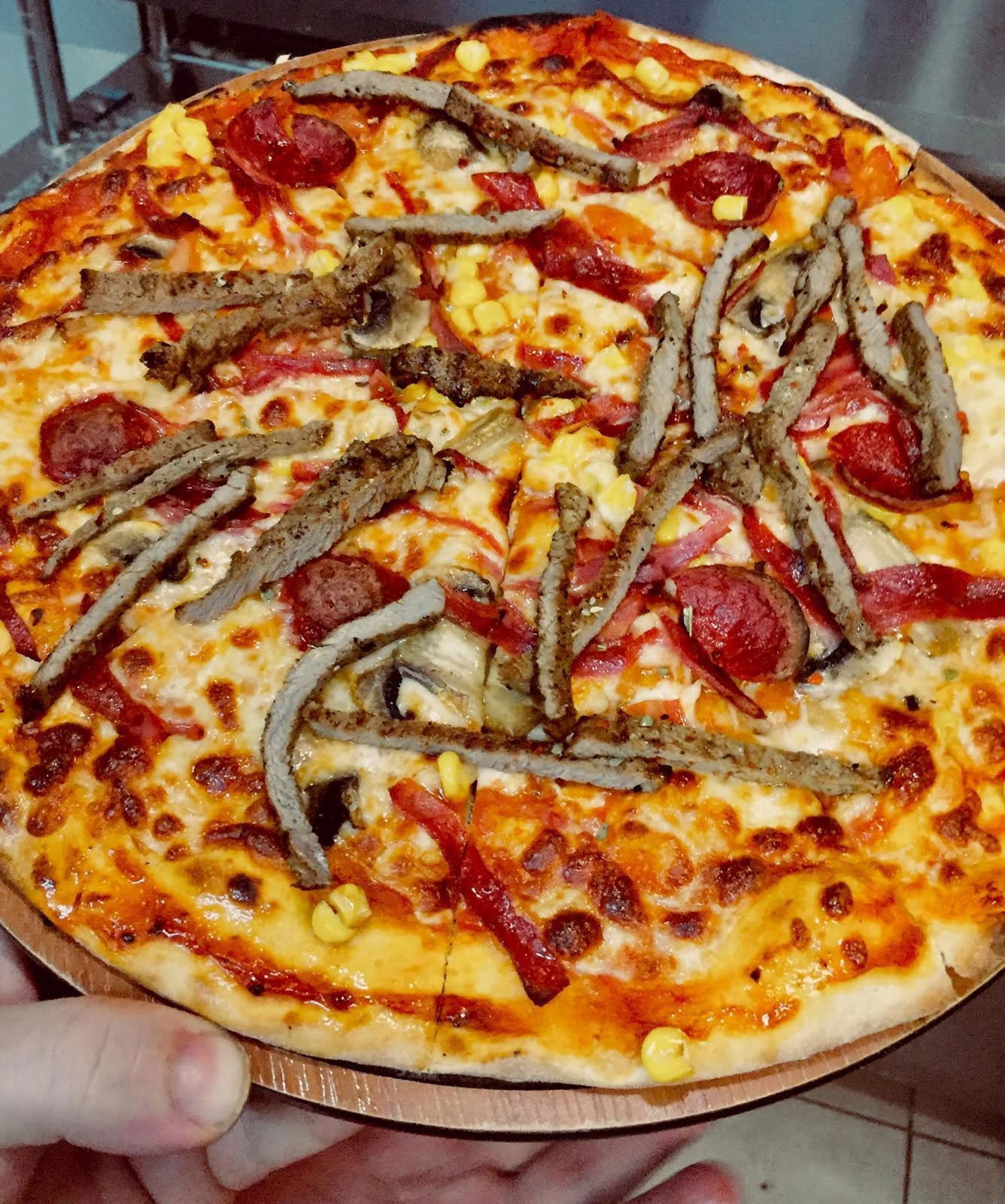 Glorious'S Cafe & Restaurant