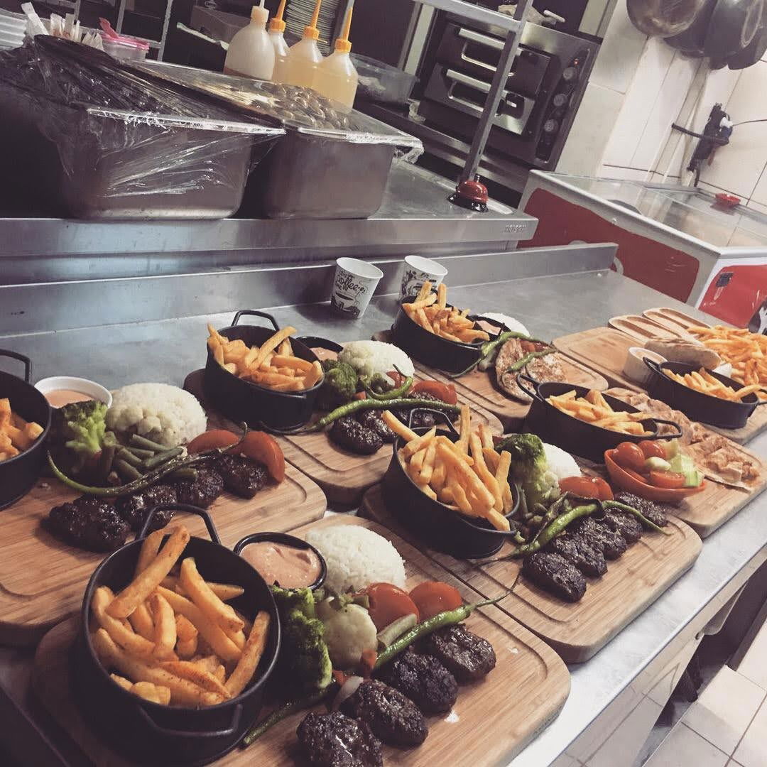 Glorious'S Cafe & Restaurant