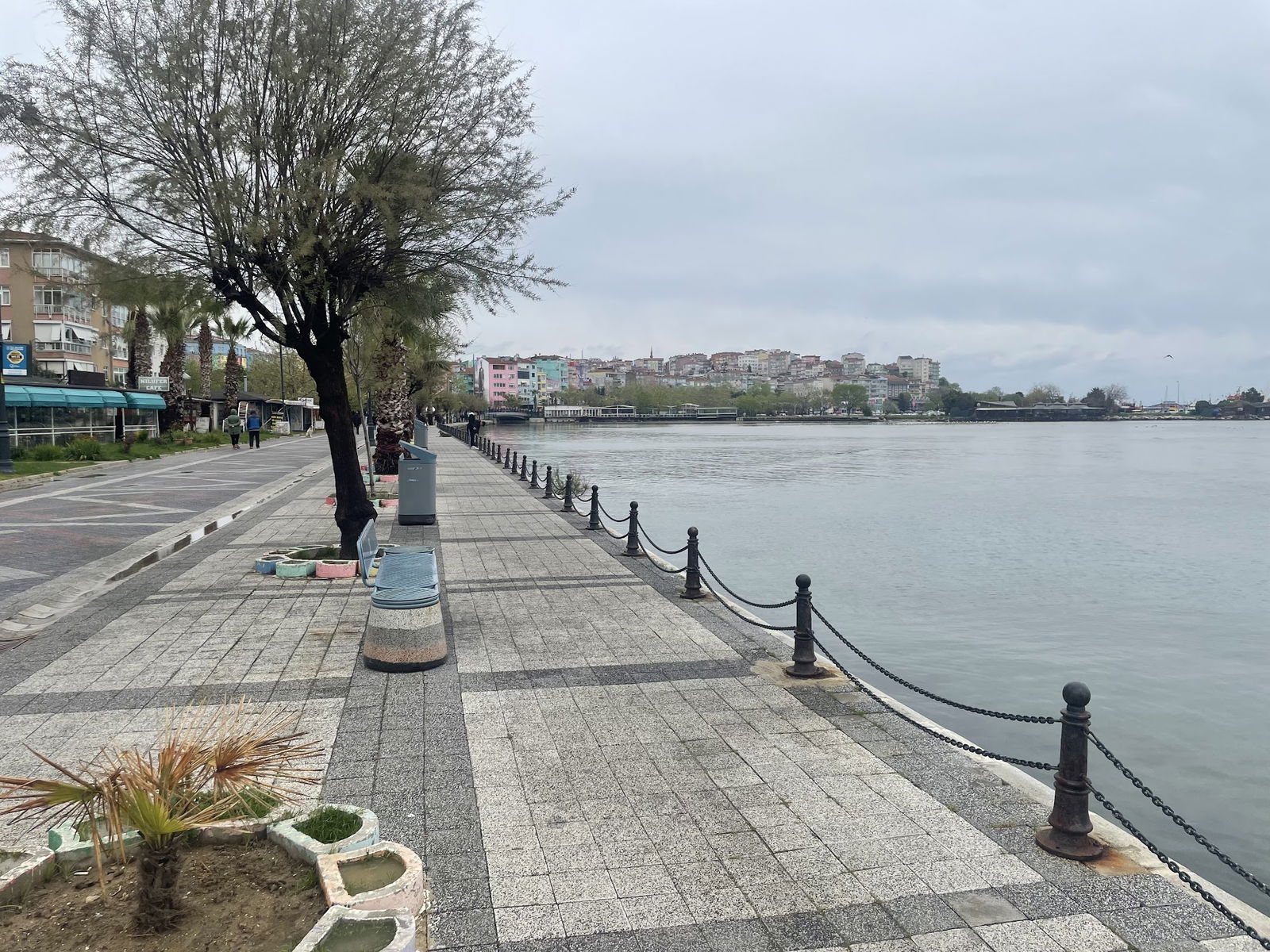 Glorious'S Cafe & Restaurant