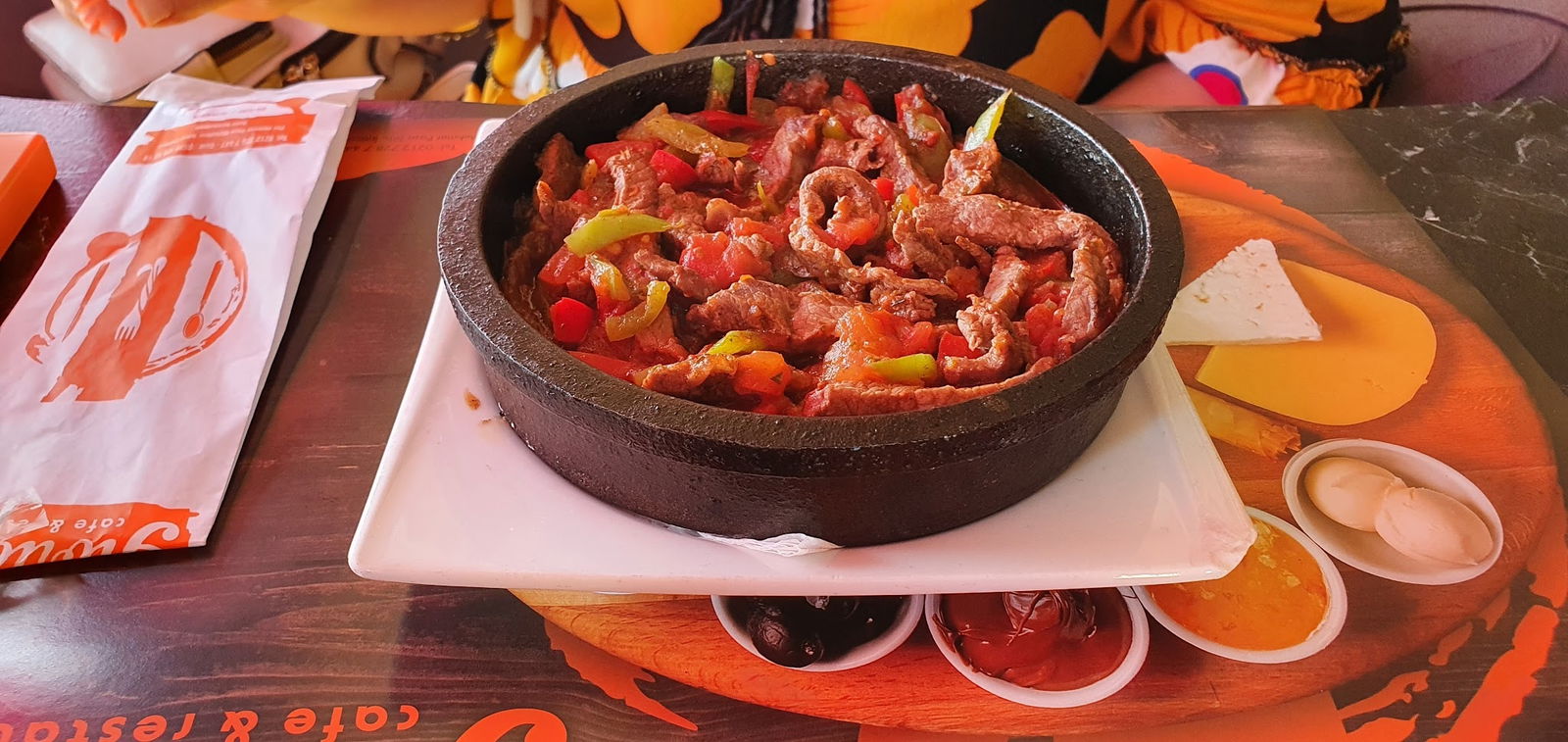 Glorious'S Cafe & Restaurant