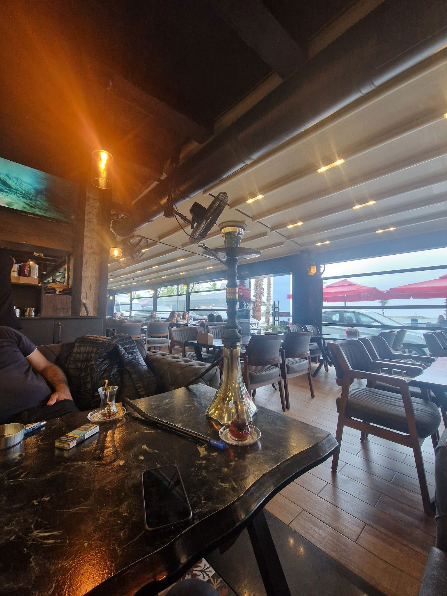 Glorious'S Cafe & Restaurant