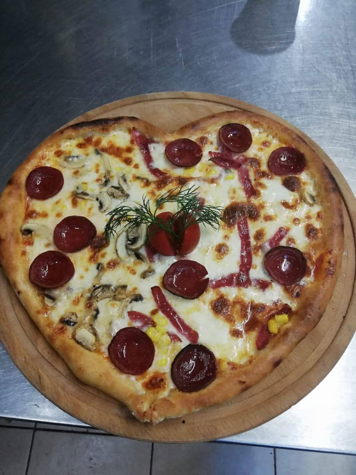 Glorious'S Cafe & Restaurant