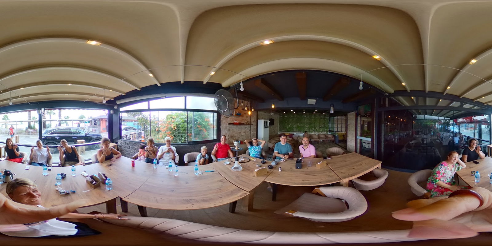 Glorious'S Cafe & Restaurant