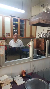 Usluca Dostlar Kiraathanesi Çat Çatin Yeri̇ resimleri