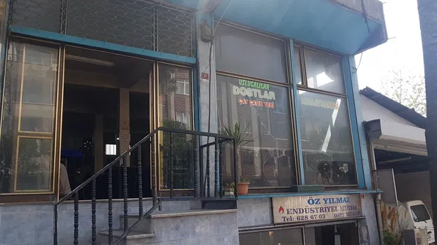 Usluca Dostlar Kiraathanesi Çat Çatin Yeri̇ resimleri