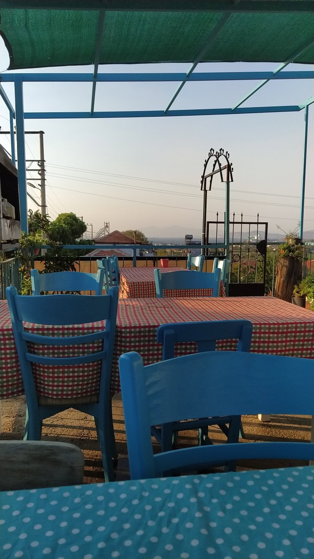 Badem Kahvaltı Ve Gözleme Evi