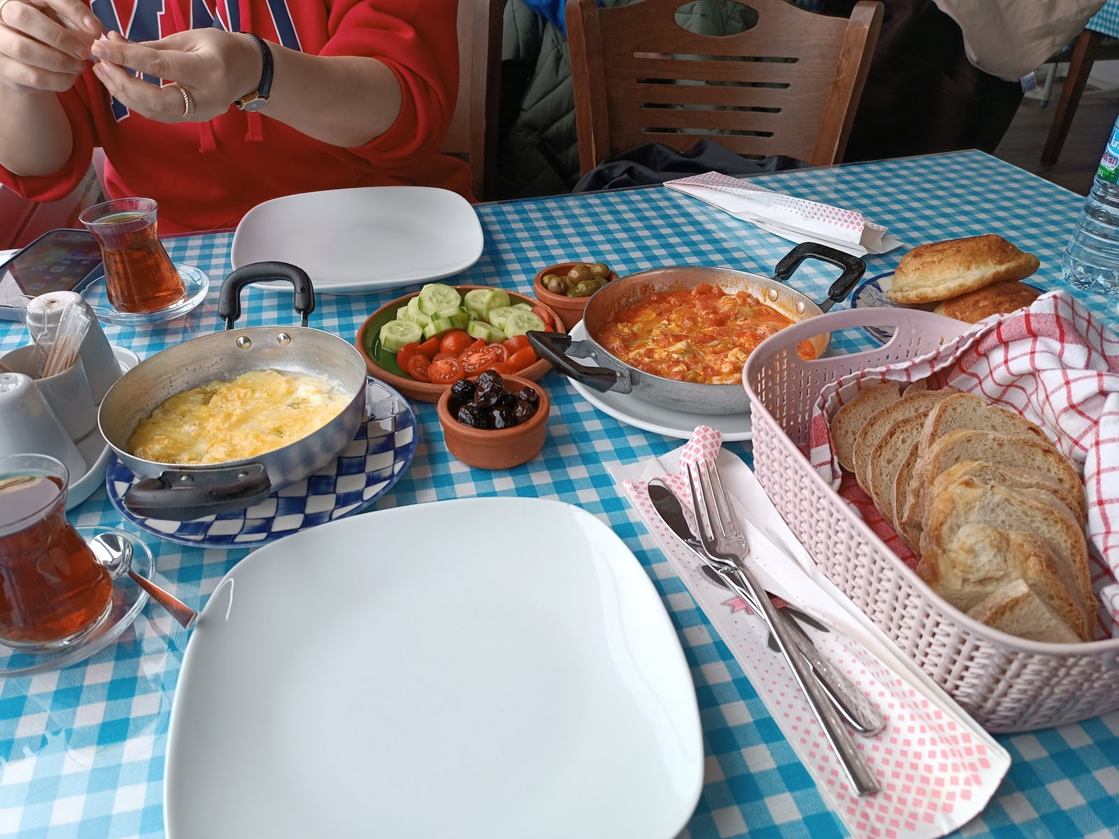 Badem Kahvaltı Ve Gözleme Evi