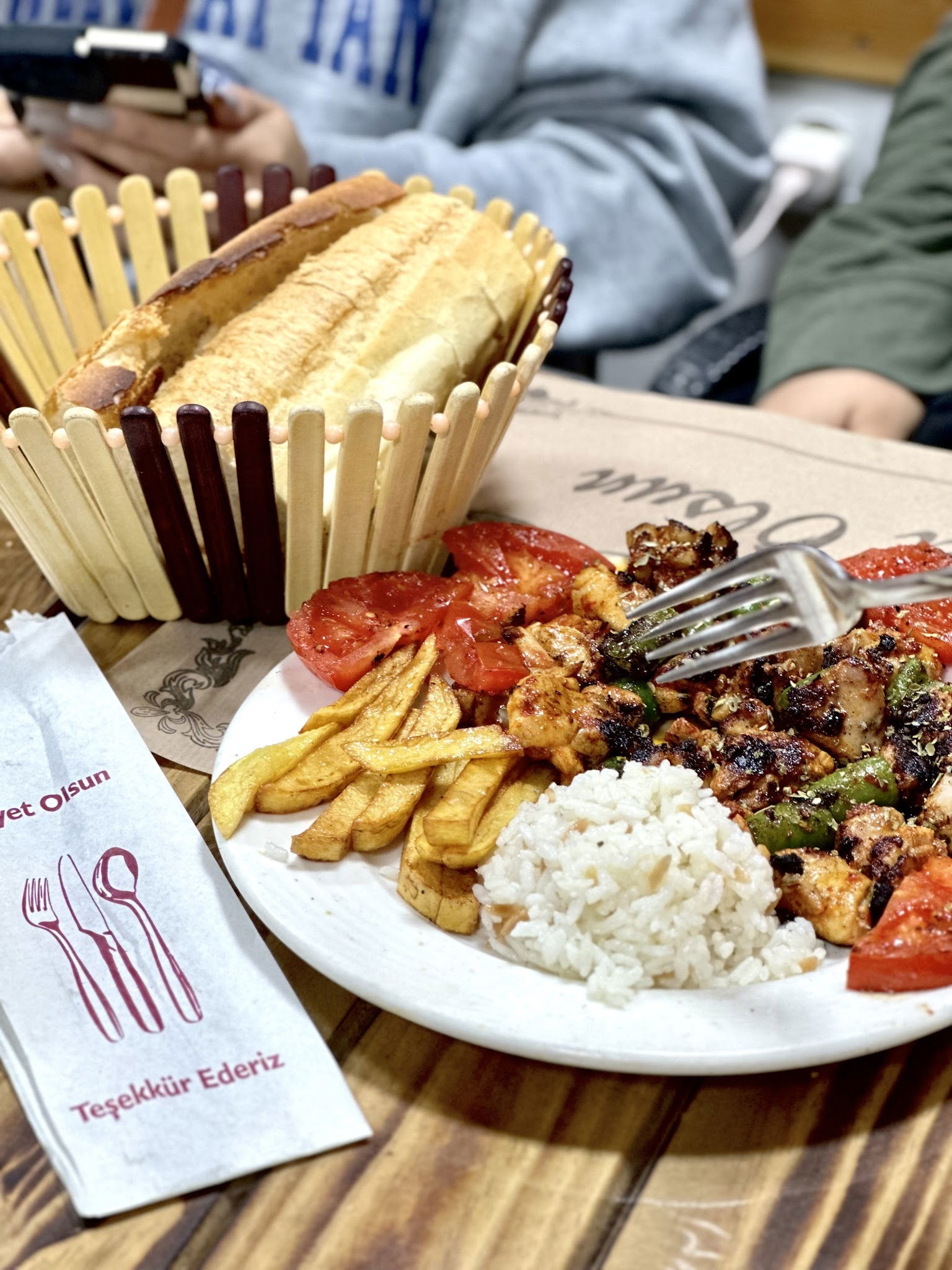 Palanın Yeri Köfte Salonu