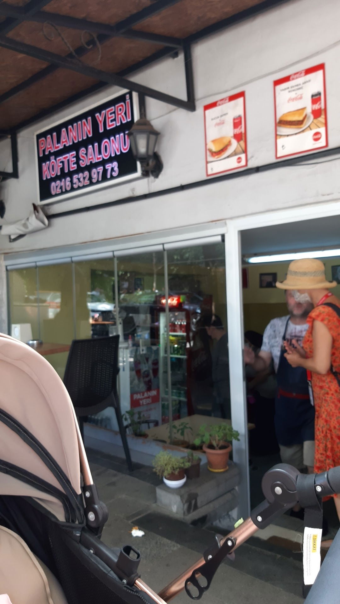 Palanın Yeri Köfte Salonu
