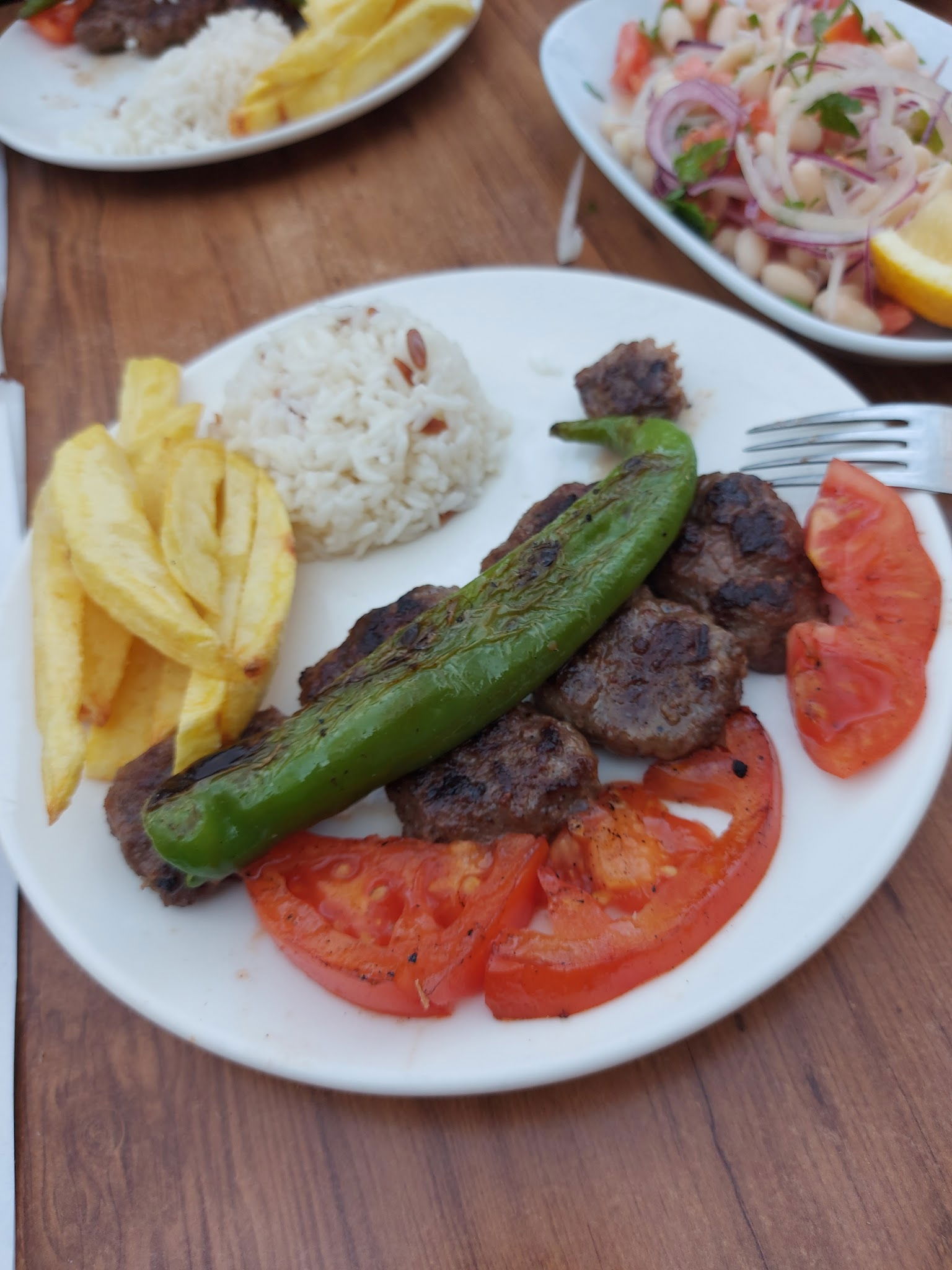 Palanın Yeri Köfte Salonu