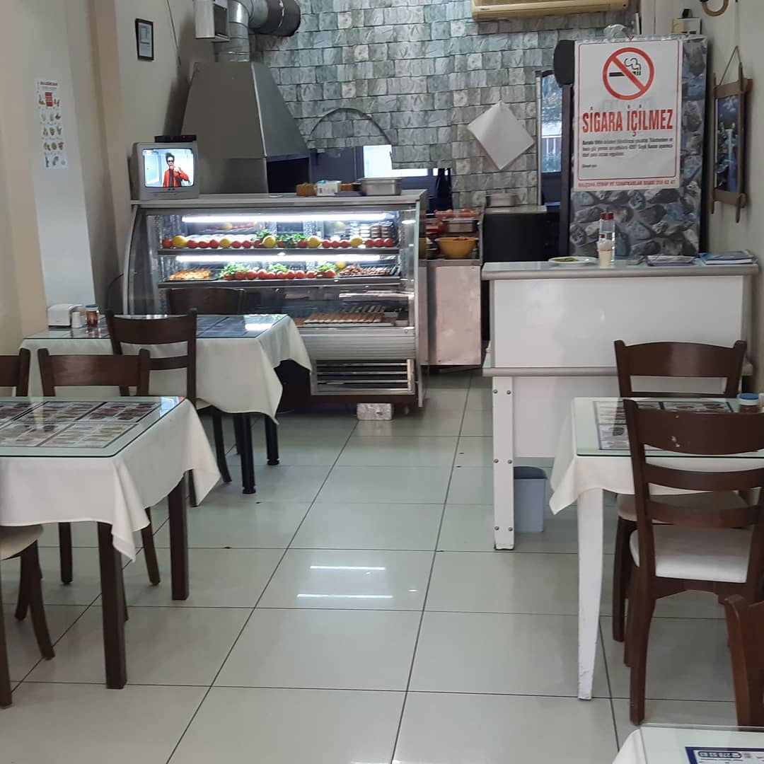 Urfali İki̇zler Dürüm Evi̇ Ve Kebap Salonu