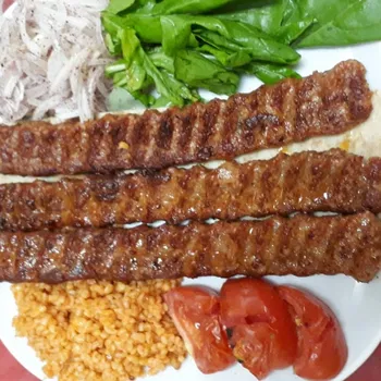 Urfali İki̇zler Dürüm Evi̇ Ve Kebap Salonu resimleri