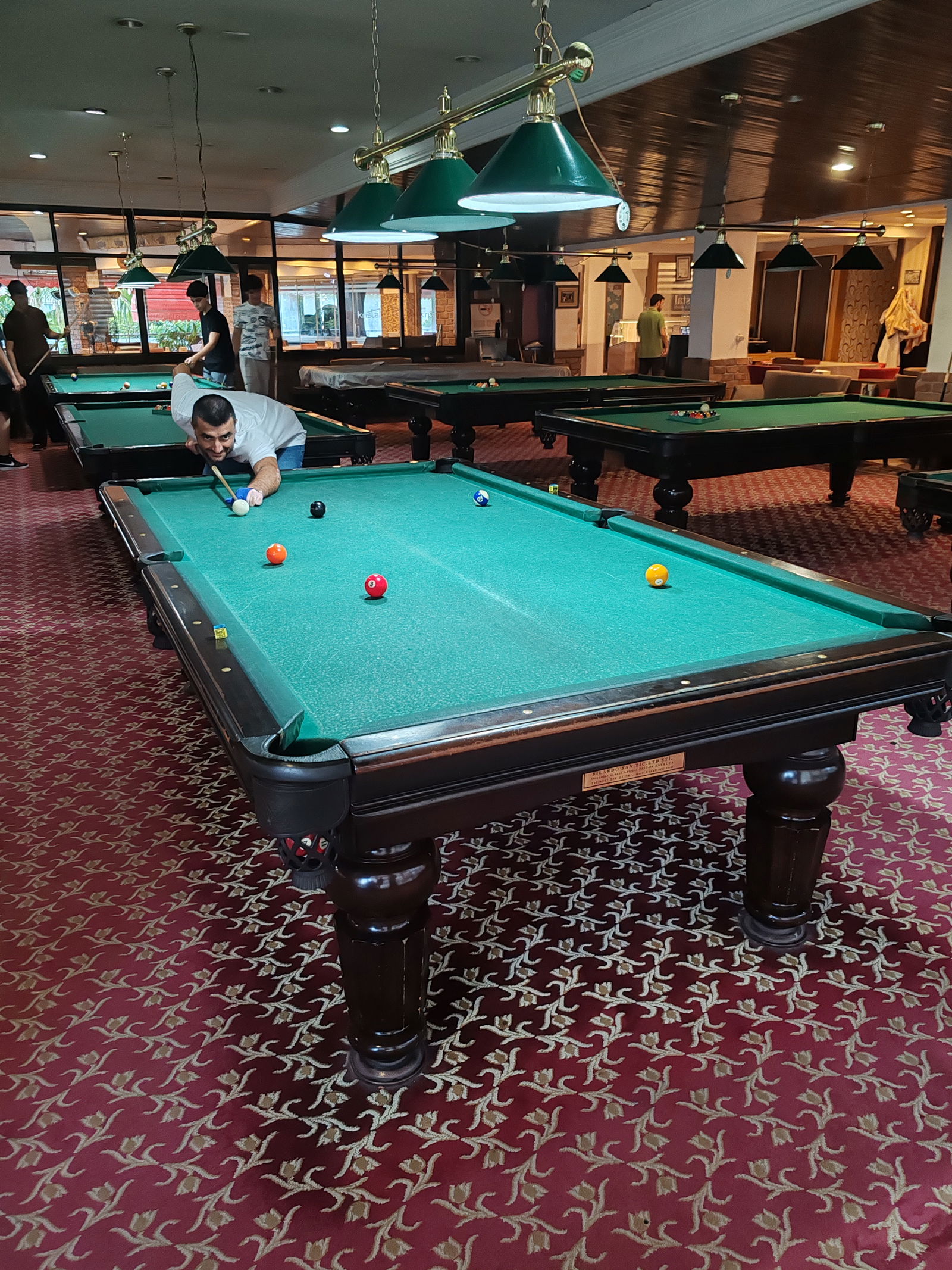 Kristal Cafe & Bilardo