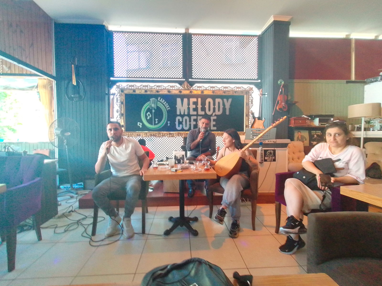 Melody Karaoke Coffy