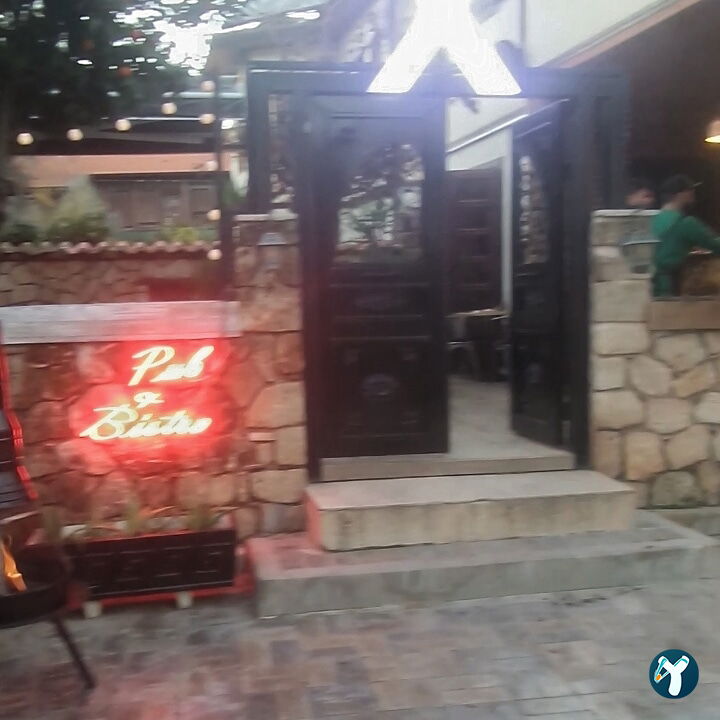 X Pub&Bistro&Otel Karaoke