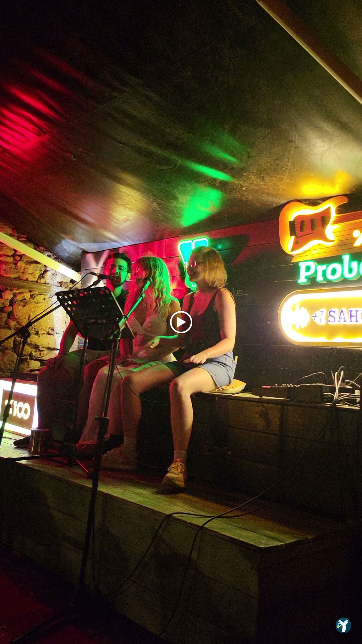 X Pub&Bistro&Otel Karaoke