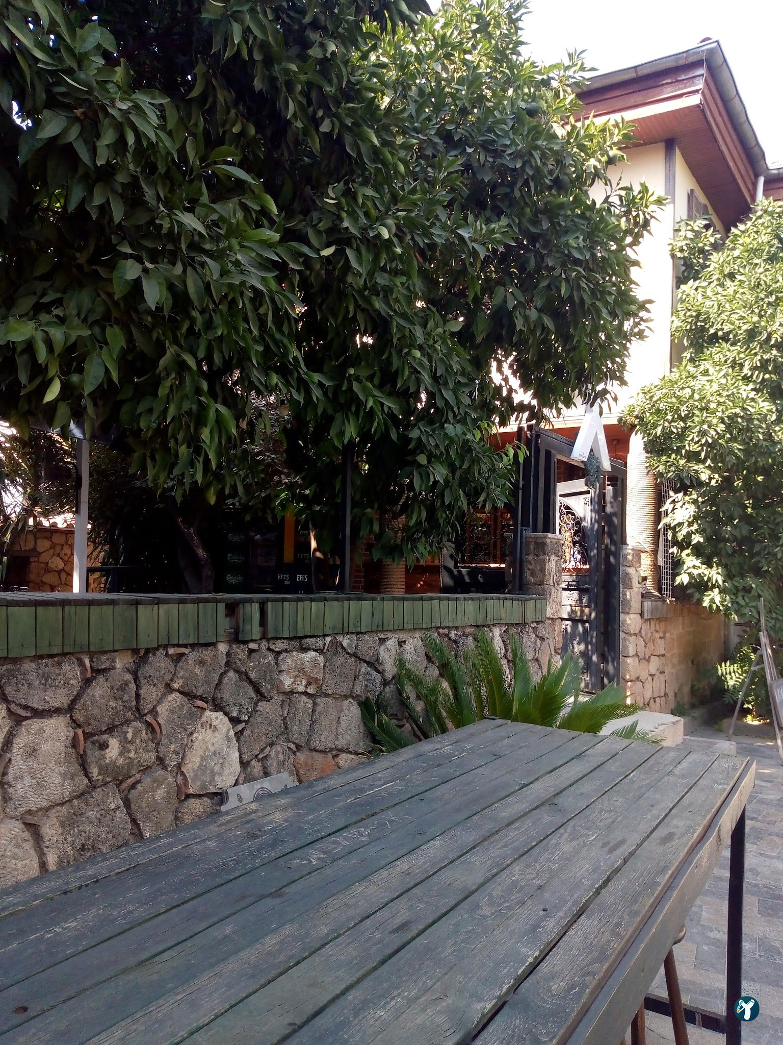 X Pub&Bistro&Otel Karaoke