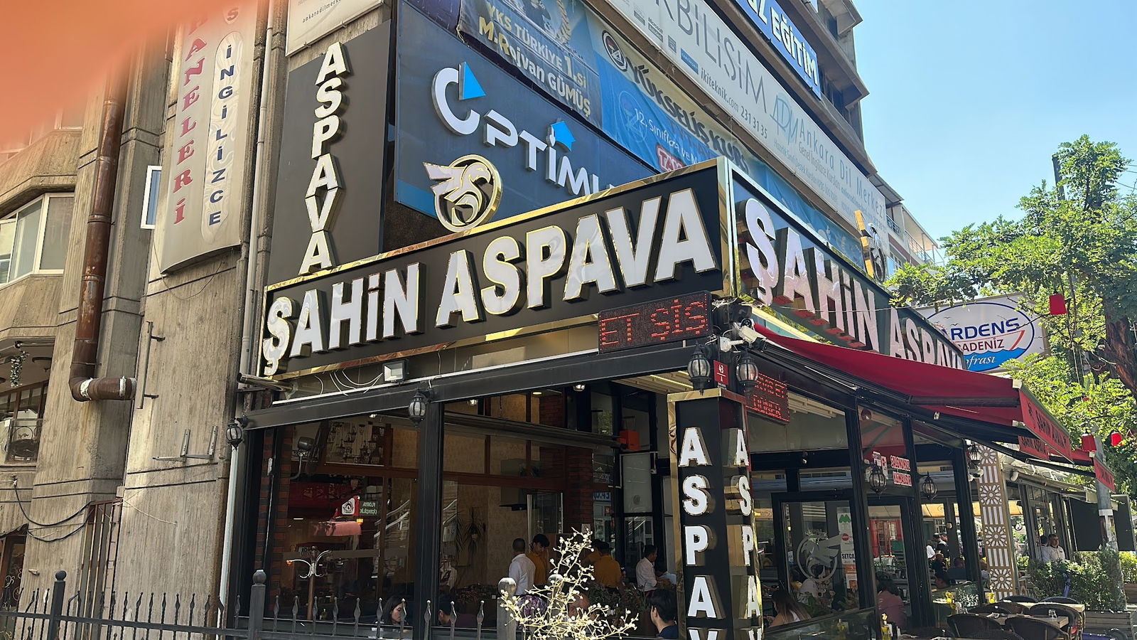 Şahi̇n Aspava